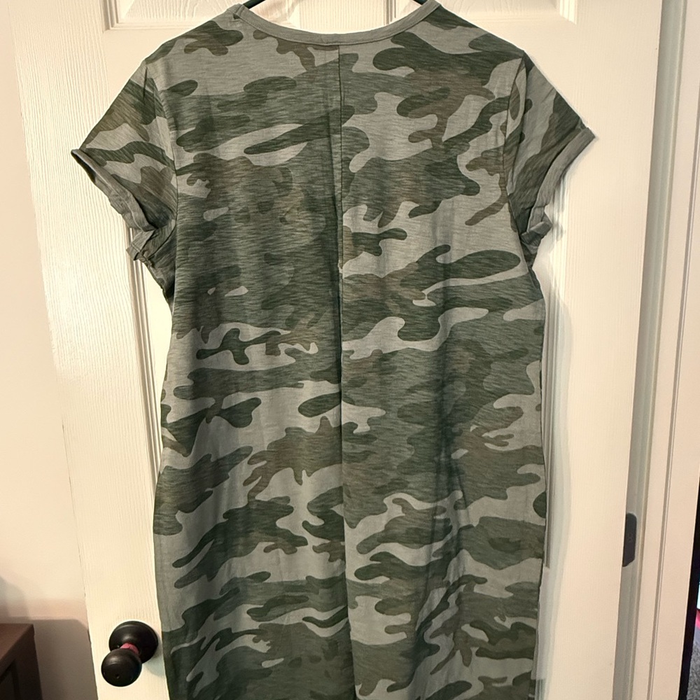 GAP Green and Gray Camouflage Tee Dress - Picture 3 of 3